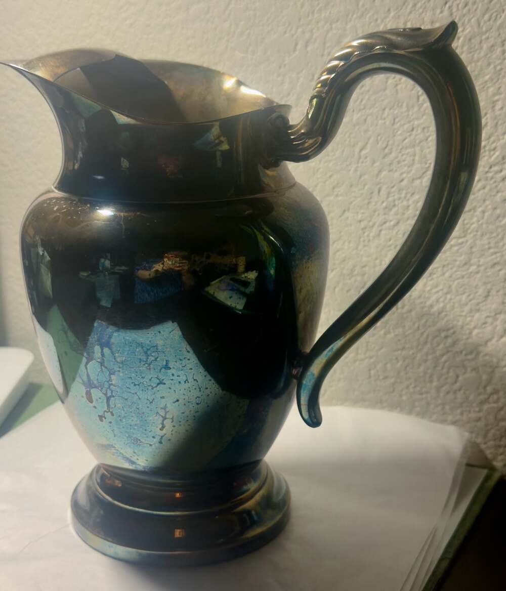 Vtg Wm. A. Rogers Silver Plated Water Pitcher w/ Ice Guard